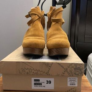 Free People Cedar Clogs